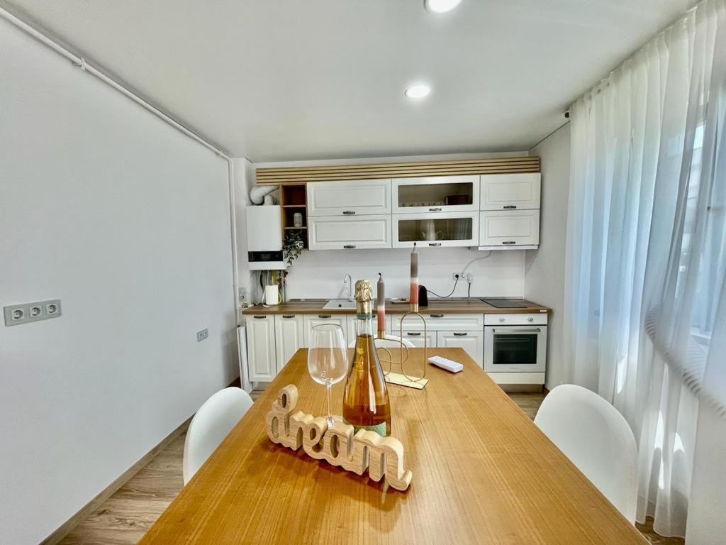 Residence Odaile #2 Otopeni Exterior foto